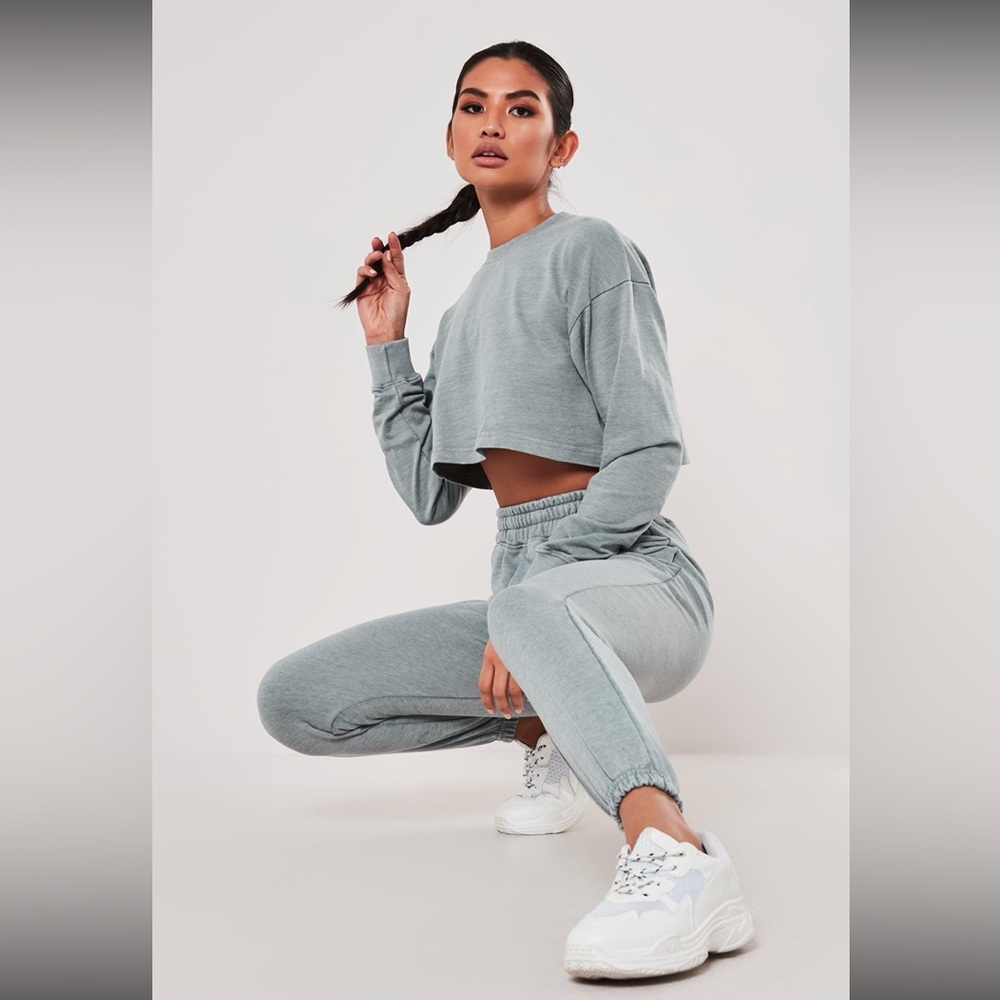 Missguided, Cropped Long Sleeve Sweatshirt, Size 6